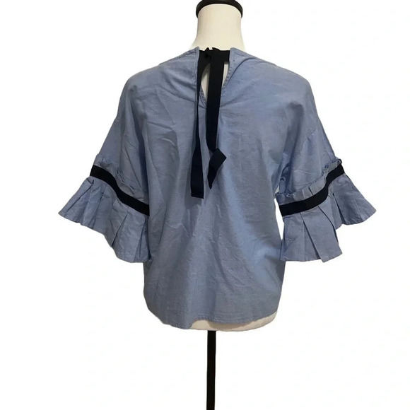 Chepè Italy Woman’s Blue Chambray peasant style top. Small - Picture 2 of 8